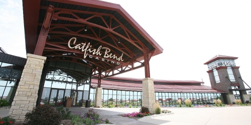PZAZZ! Resort Hotel and Catfish Bend Casino